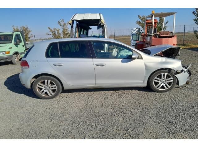 bontott VW GOLF VI Hengerfej Vízkivezető