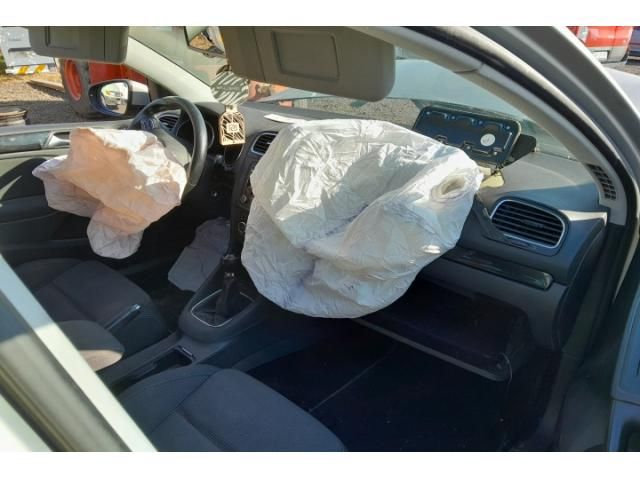 bontott VW GOLF VI Hengerfej Vízkivezető