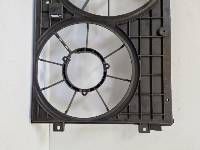 bontott VW GOLF VI Hűtőventilátor Keret