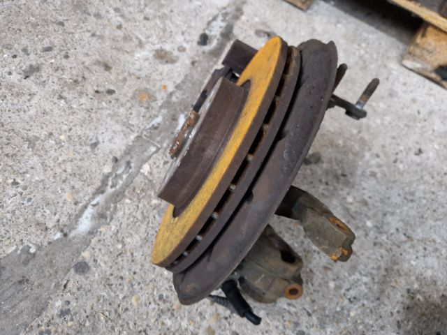 bontott VW GOLF VI Jobb első Csonkállvány Kerékaggyal