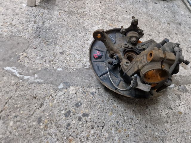 bontott VW GOLF VI Jobb első Csonkállvány Kerékaggyal