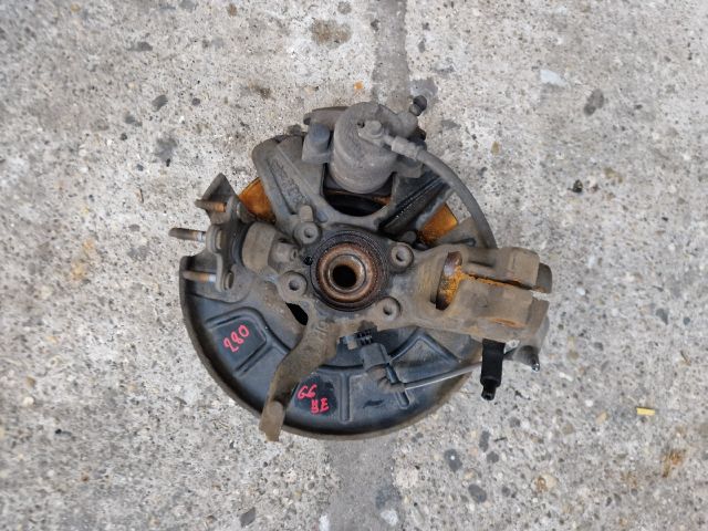 bontott VW GOLF VI Jobb első Csonkállvány Kerékaggyal