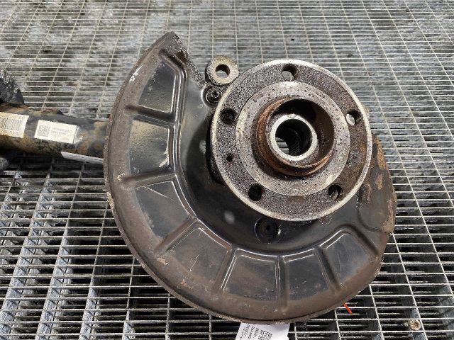 bontott VW GOLF VI Jobb első Csonkállvány