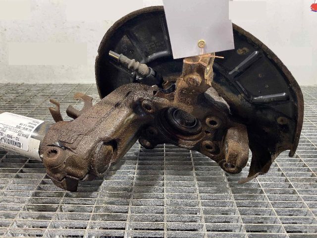 bontott VW GOLF VI Jobb első Csonkállvány