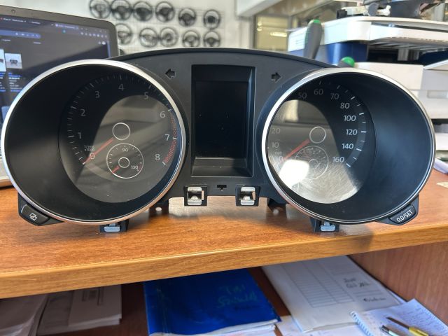 bontott VW GOLF VI Kilométeróra