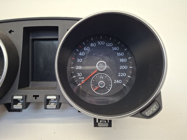 bontott VW GOLF VI Kilométeróra