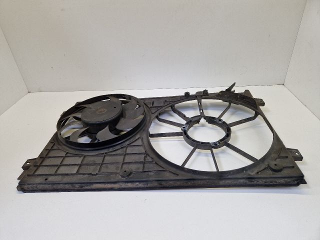 bontott VW GOLF VI Klímahűtő Ventilátor