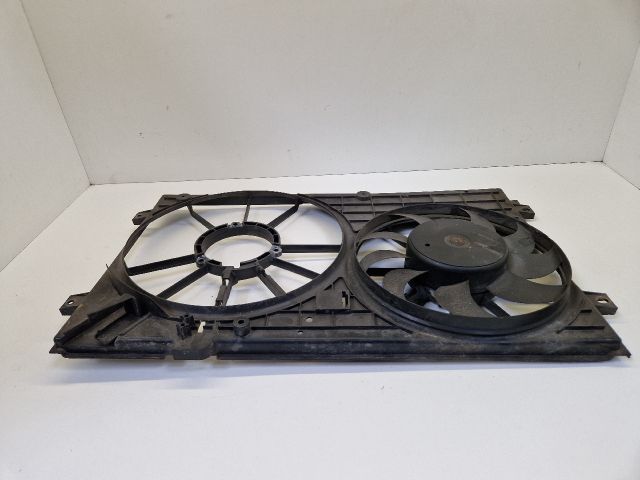 bontott VW GOLF VI Klímahűtő Ventilátor