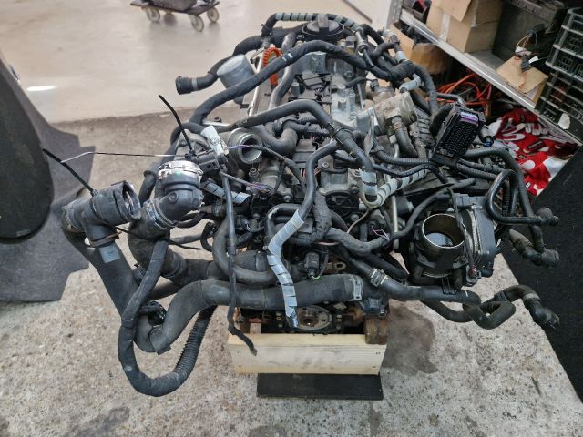 bontott VW GOLF VI Komplett Motor (Segédberendezésekkel)