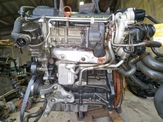 bontott VW GOLF VI Komplett Motor (Segédberendezésekkel)