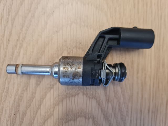 bontott VW GOLF VI Központi Injektor