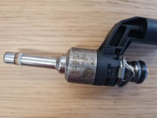 bontott VW GOLF VI Központi Injektor