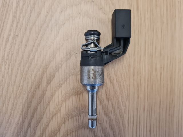 bontott VW GOLF VI Központi Injektor