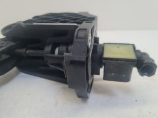 bontott VW GOLF VI Kuplung Pedál