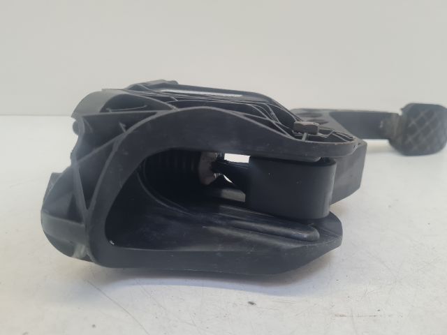 bontott VW GOLF VI Kuplung Pedál