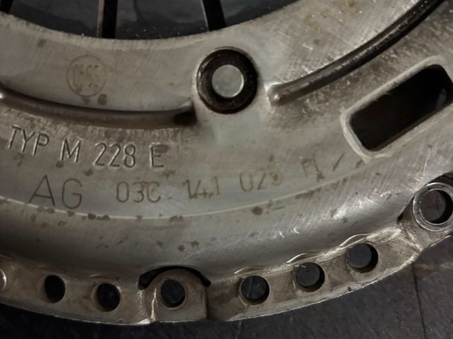 bontott VW GOLF VI Kuplung Szett Lendkerékkel