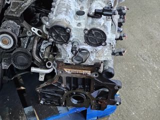 bontott VW GOLF VI Motor (Fűzött blokk hengerfejjel)