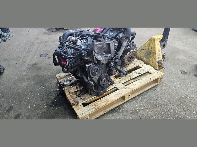 bontott VW GOLF VI Motor (Fűzött blokk hengerfejjel)