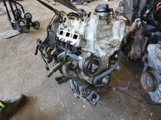 bontott VW GOLF VI Motor (Fűzött blokk hengerfejjel)