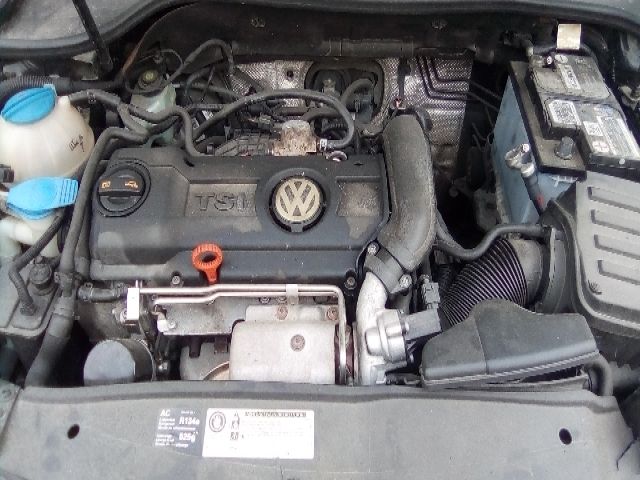 bontott VW GOLF VI Motor Tartó Bak Jobb