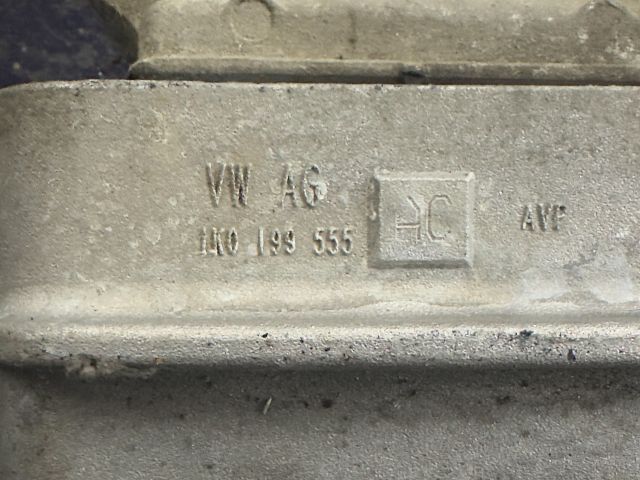 bontott VW GOLF VI Motor Tartó Bak (Pozíciófüggetlen)