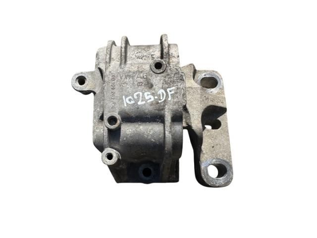 bontott VW GOLF VI Motor Tartó Bak (Pozíciófüggetlen)