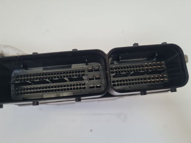 bontott VW GOLF VI Motorvezérlő