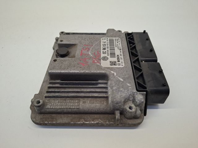 bontott VW GOLF VI Motorvezérlő