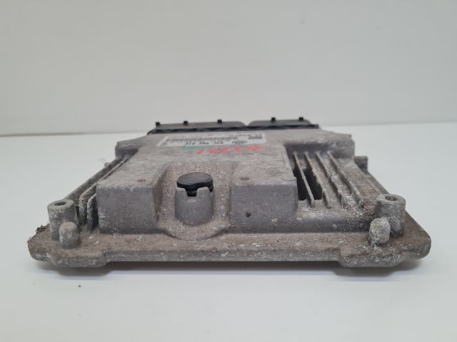 bontott VW GOLF VI Motorvezérlő