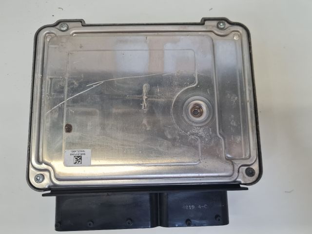 bontott VW GOLF VI Motorvezérlő