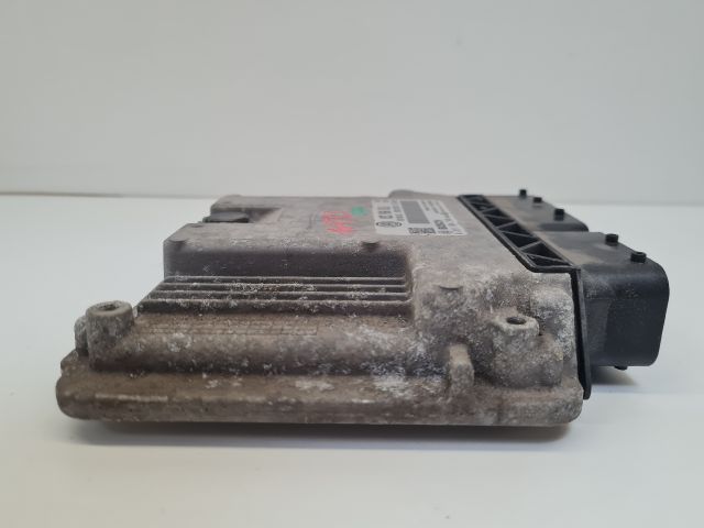 bontott VW GOLF VI Motorvezérlő