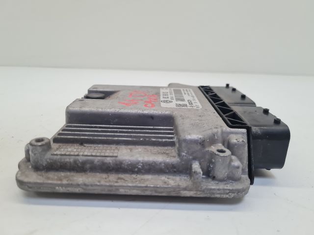 bontott VW GOLF VI Motorvezérlő