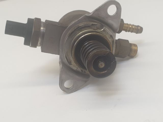 bontott VW GOLF VI Nagynyomású Szivattyú