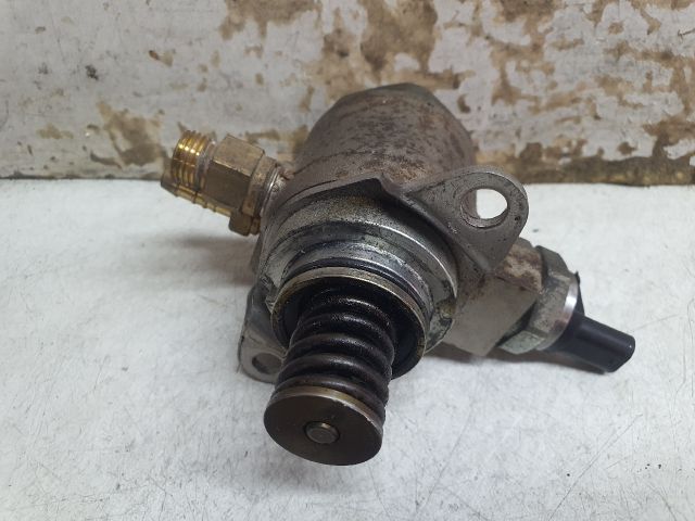 bontott VW GOLF VI Nagynyomású Szivattyú