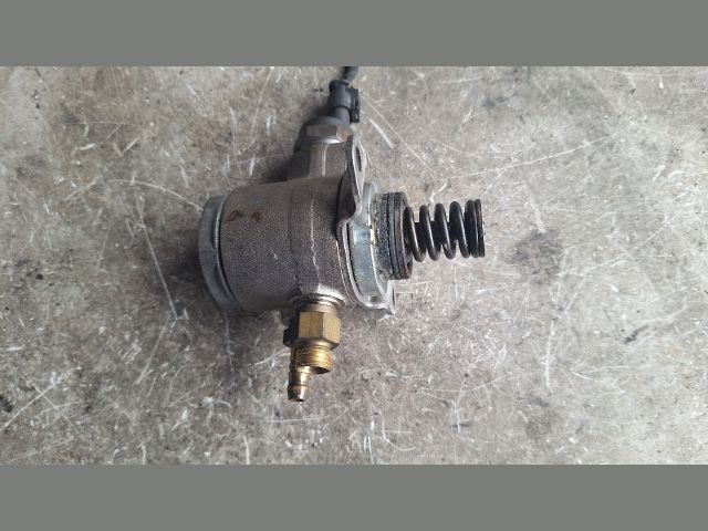 bontott VW GOLF VI Nagynyomású Szivattyú