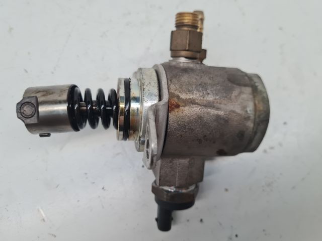 bontott VW GOLF VI Nagynyomású Szivattyú