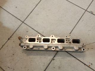 bontott VW GOLF VI Nagynyomású Üzemanyag Gyűjtőcső