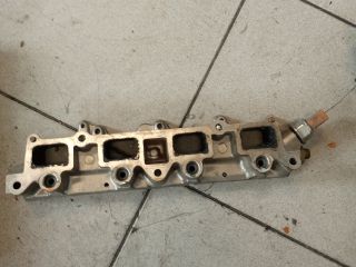 bontott VW GOLF VI Nagynyomású Üzemanyag Gyűjtőcső