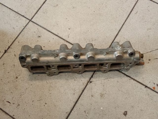 bontott VW GOLF VI Nagynyomású Üzemanyag Gyűjtőcső