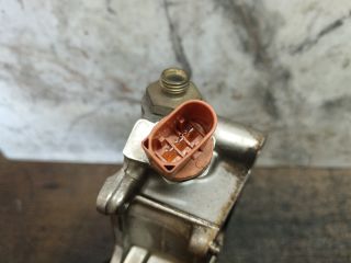 bontott VW GOLF VI Nagynyomású Üzemanyag Gyűjtőcső