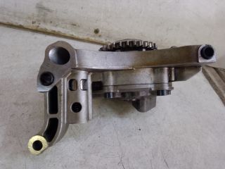 bontott VW GOLF VI Olajszivattyú