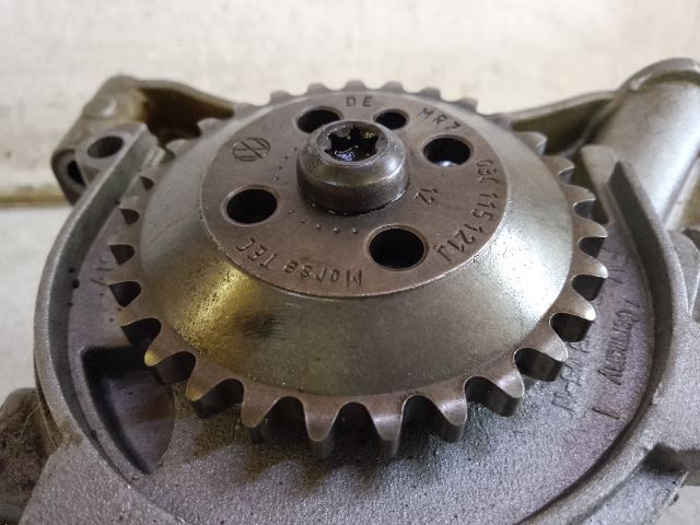 bontott VW GOLF VI Olajszivattyú