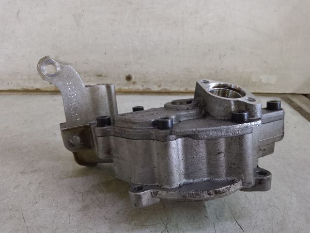 bontott VW GOLF VI Olajszivattyú