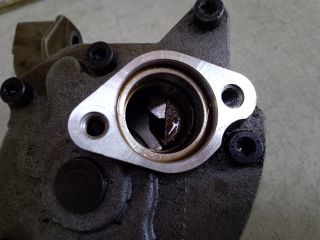 bontott VW GOLF VI Olajszivattyú