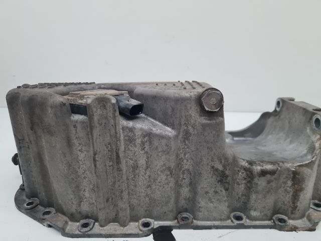 bontott VW GOLF VI Olajteknő