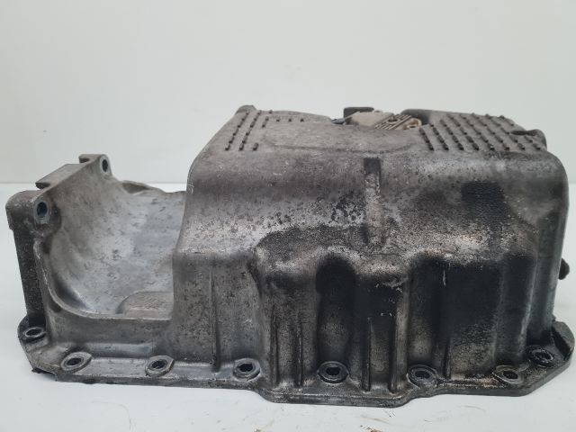 bontott VW GOLF VI Olajteknő