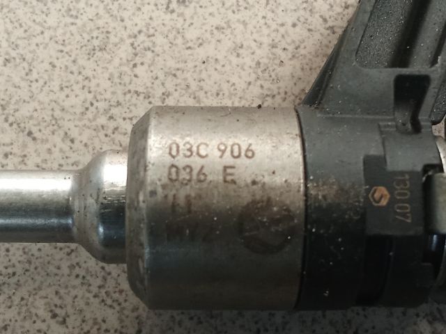 bontott VW GOLF VI Porlasztó (1 db)