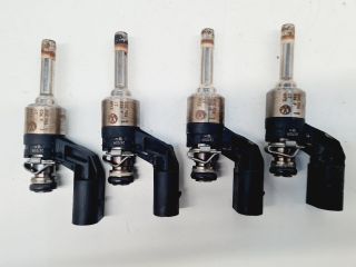 bontott VW GOLF VI Porlasztó Sor / Híd