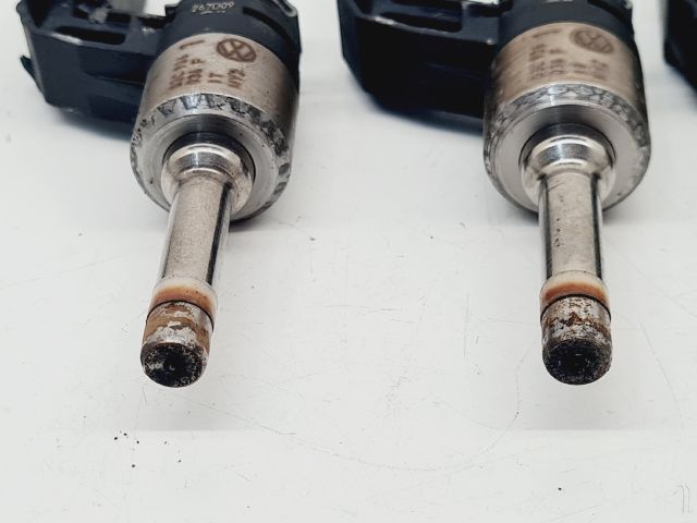 bontott VW GOLF VI Porlasztó Sor / Híd