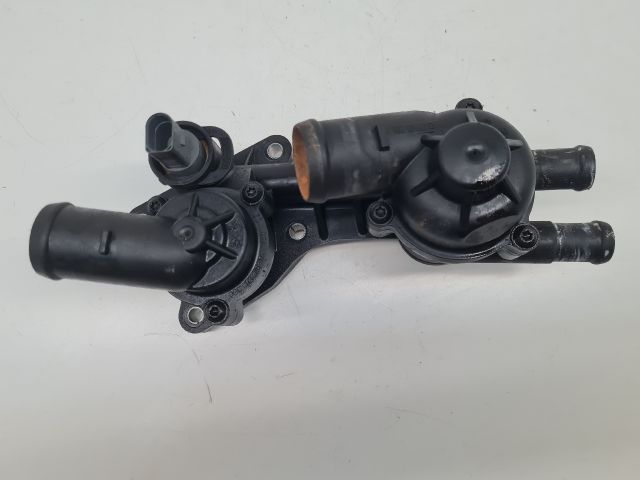 bontott VW GOLF VI Termosztátház